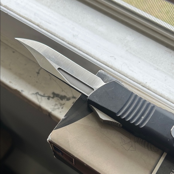 Microtech Combat Troodon - Picture 14 of 17